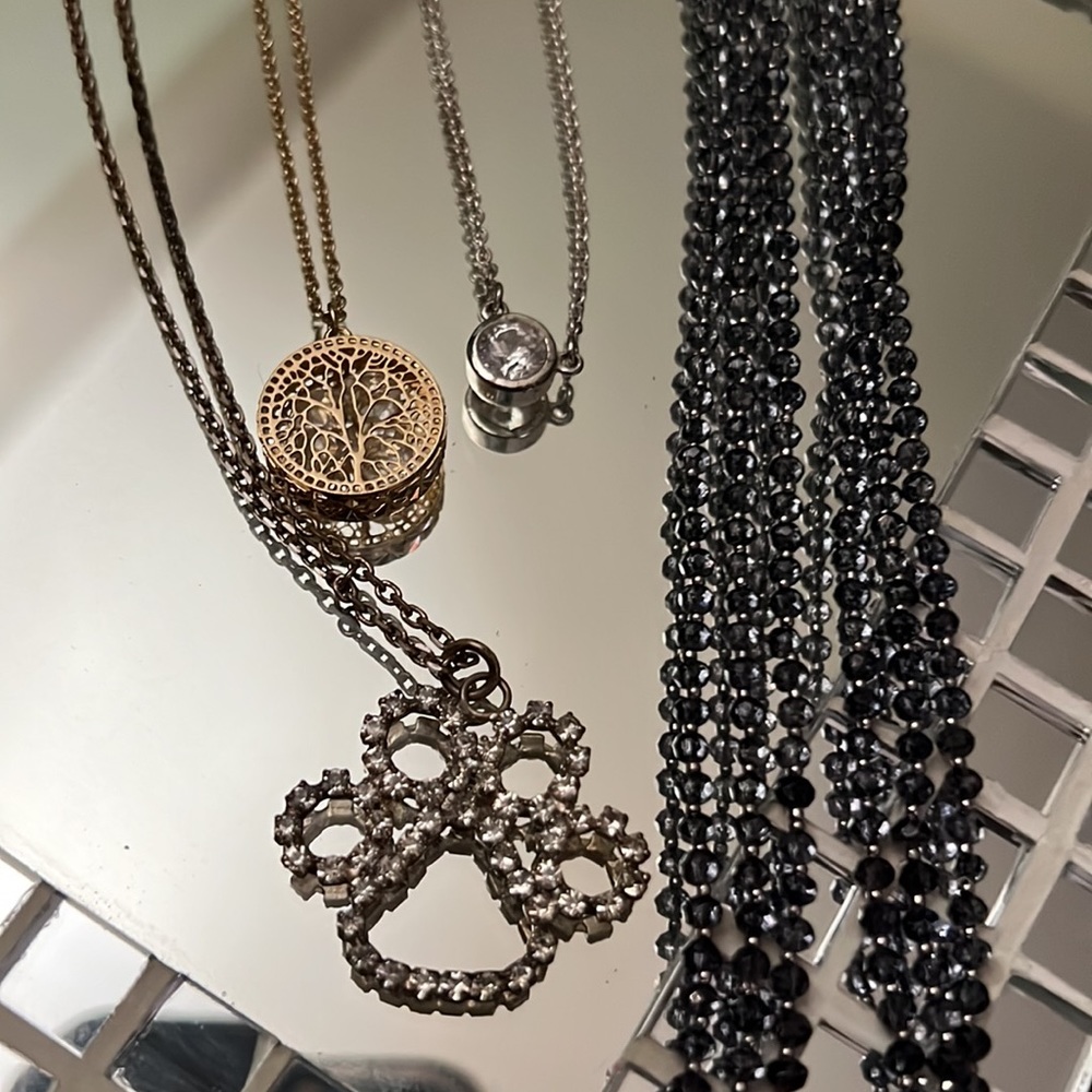 Necklaces! - Picture 3 of 9